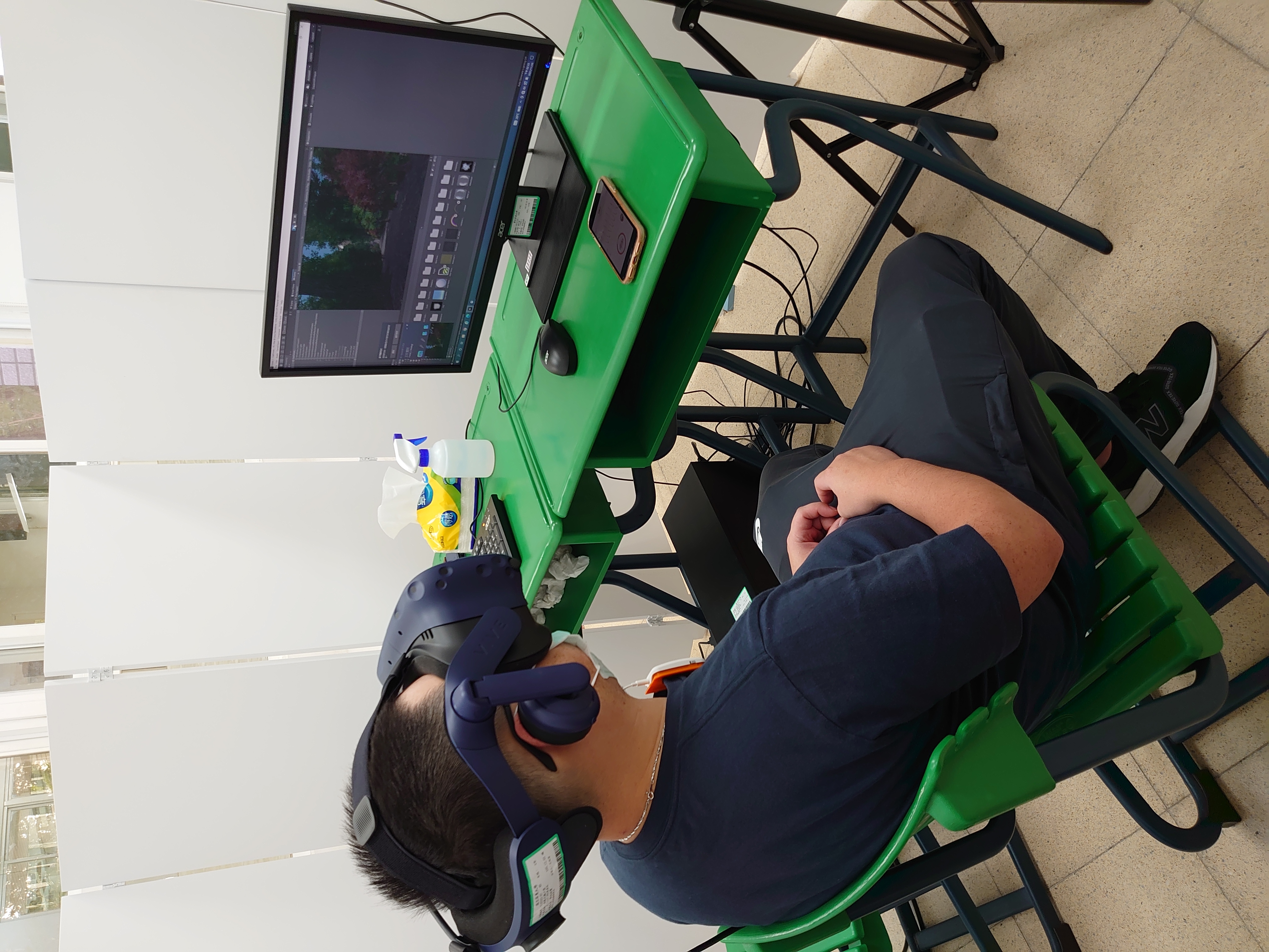VR