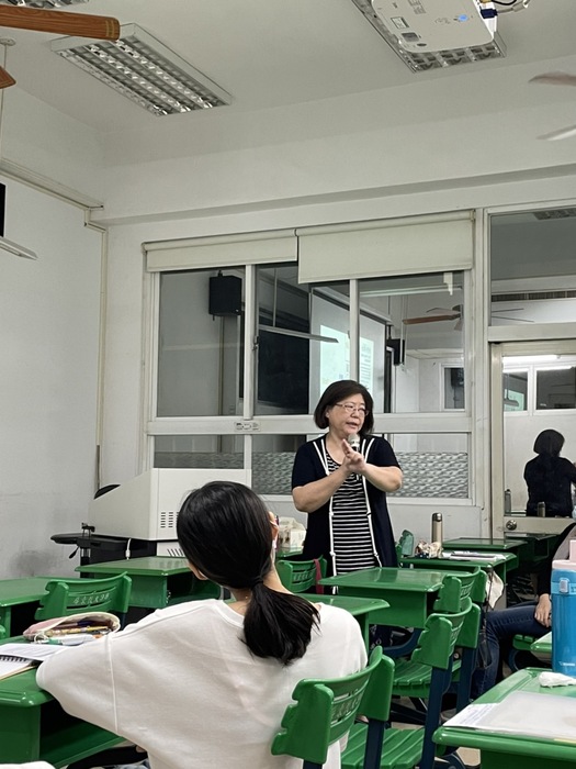 2021.11.1「親密關係與家庭系統的研究」國立彰化師範大學輔導與諮商學系趙淑珠教授圖片