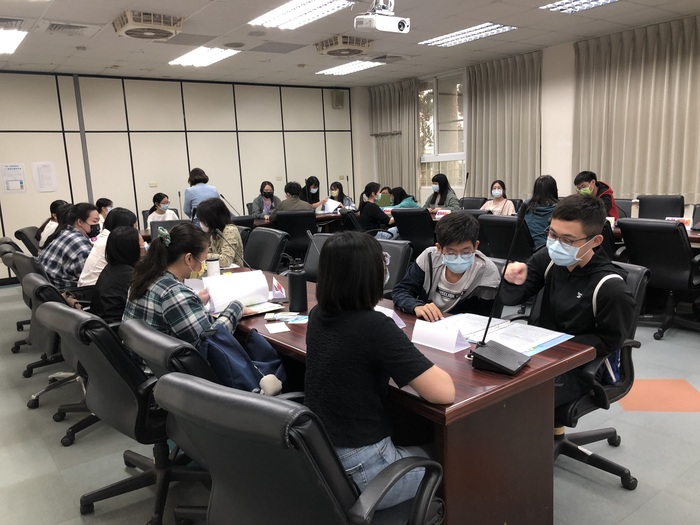 110學年度大三檔案評量發表會2021.12.13圖片