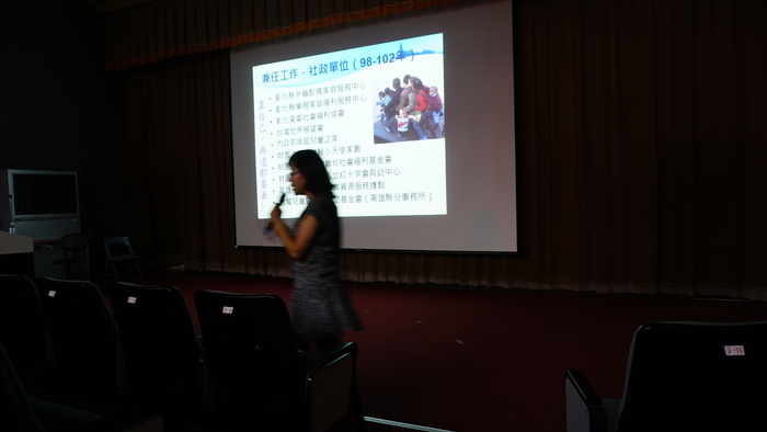 107.10.15超越自己知性與感性的昇華 系周會 莊瑞君老師圖片