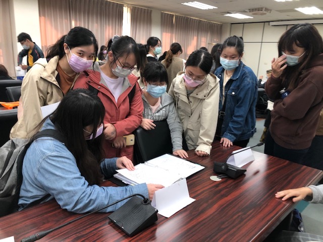 110學年度大四檔案評量發表會2021.12.6圖片
