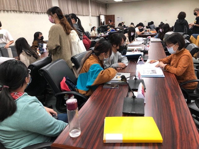 110學年度大四檔案評量發表會2021.12.6圖片